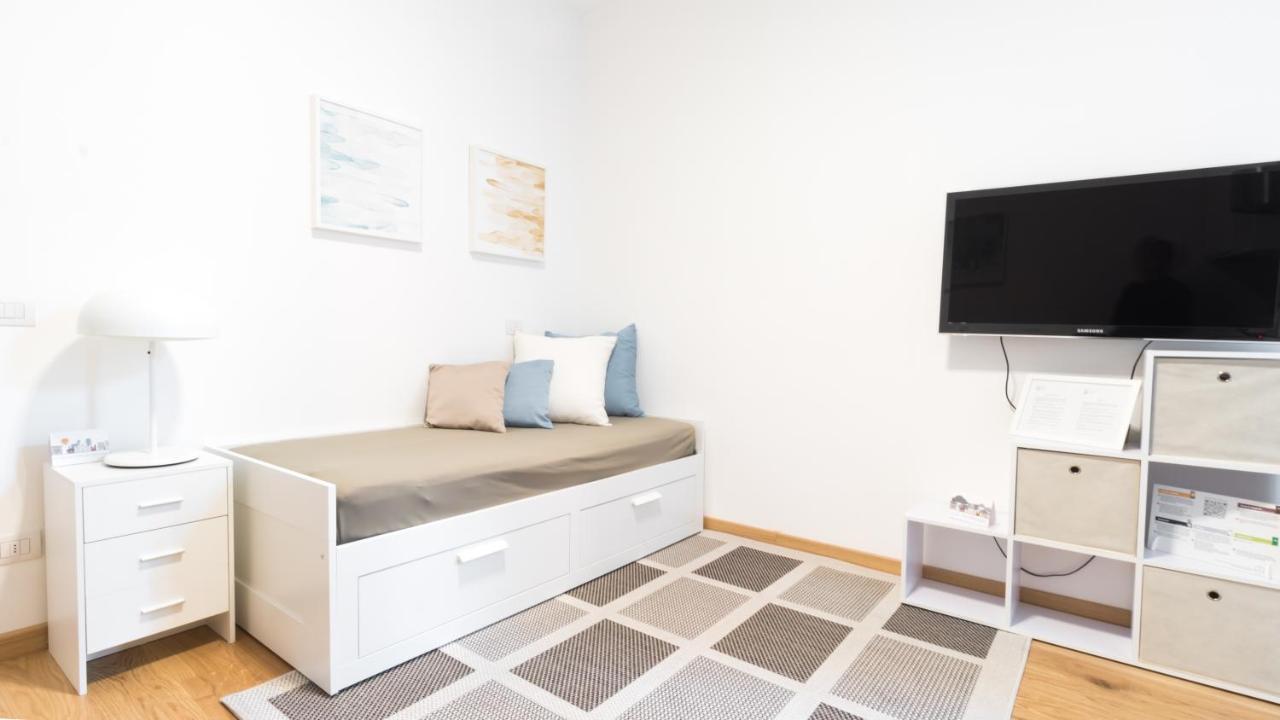 Italianway-De Cristoforis 5 Apartment Милано Екстериор снимка